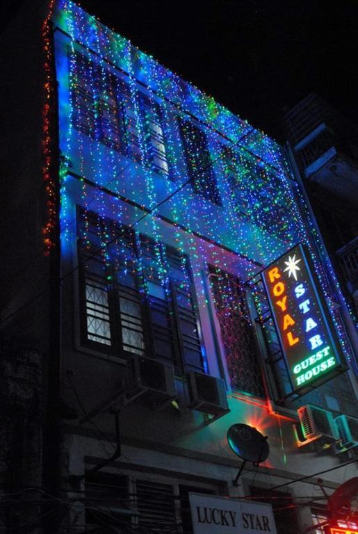 Royal Star Guest House Yangon Esterno foto